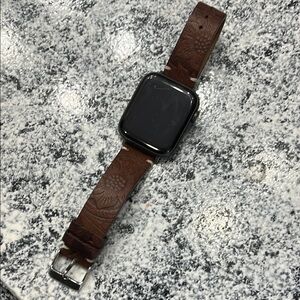Stylish Brown Leather Strap Apple Smartwatch